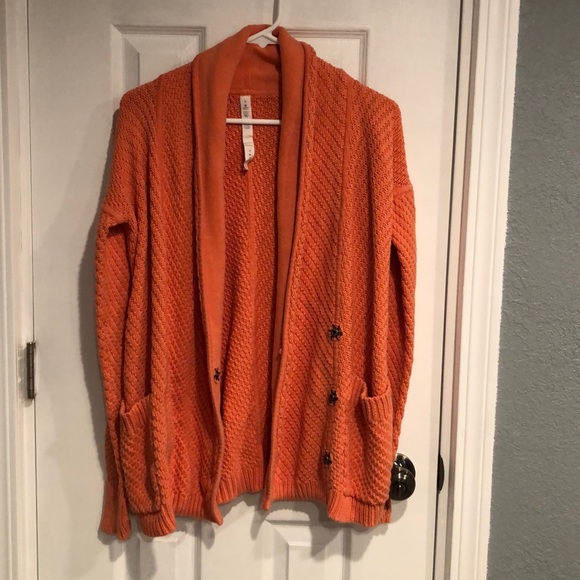 SOLD - Lululemon orange cardigan size 6